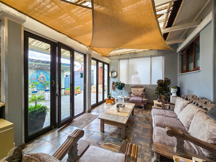 4 Bedroom Property for Sale in Stilbaai Wes Western Cape